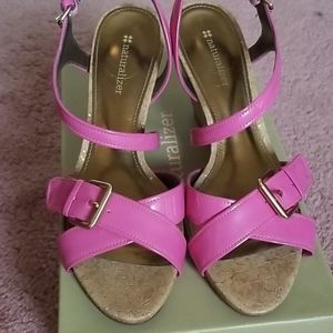 espadrilles/wedge (naturalizer) US 8